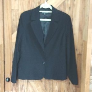 2 FOR $15 BUNDLE SALE! Women Suit Jacket Coat Vin. Briggs NewYork size 14  Black